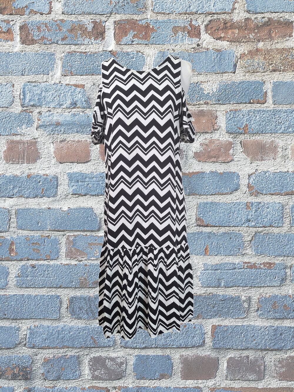 Peekaboo Sleeve Dress – Fits 32” Chest – Cute Summer Casual XS to S
